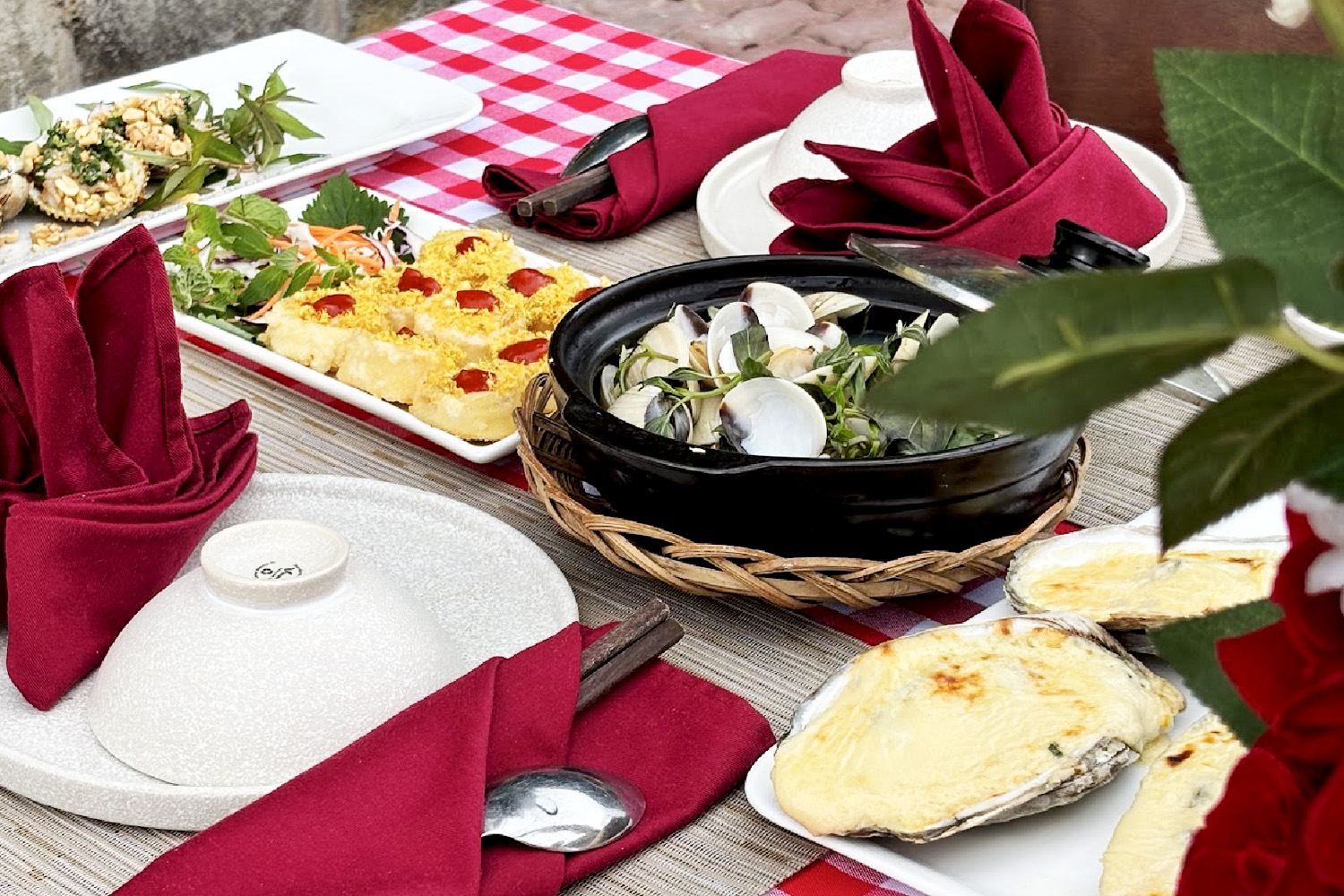 Hải sản cơm niêu mũi né