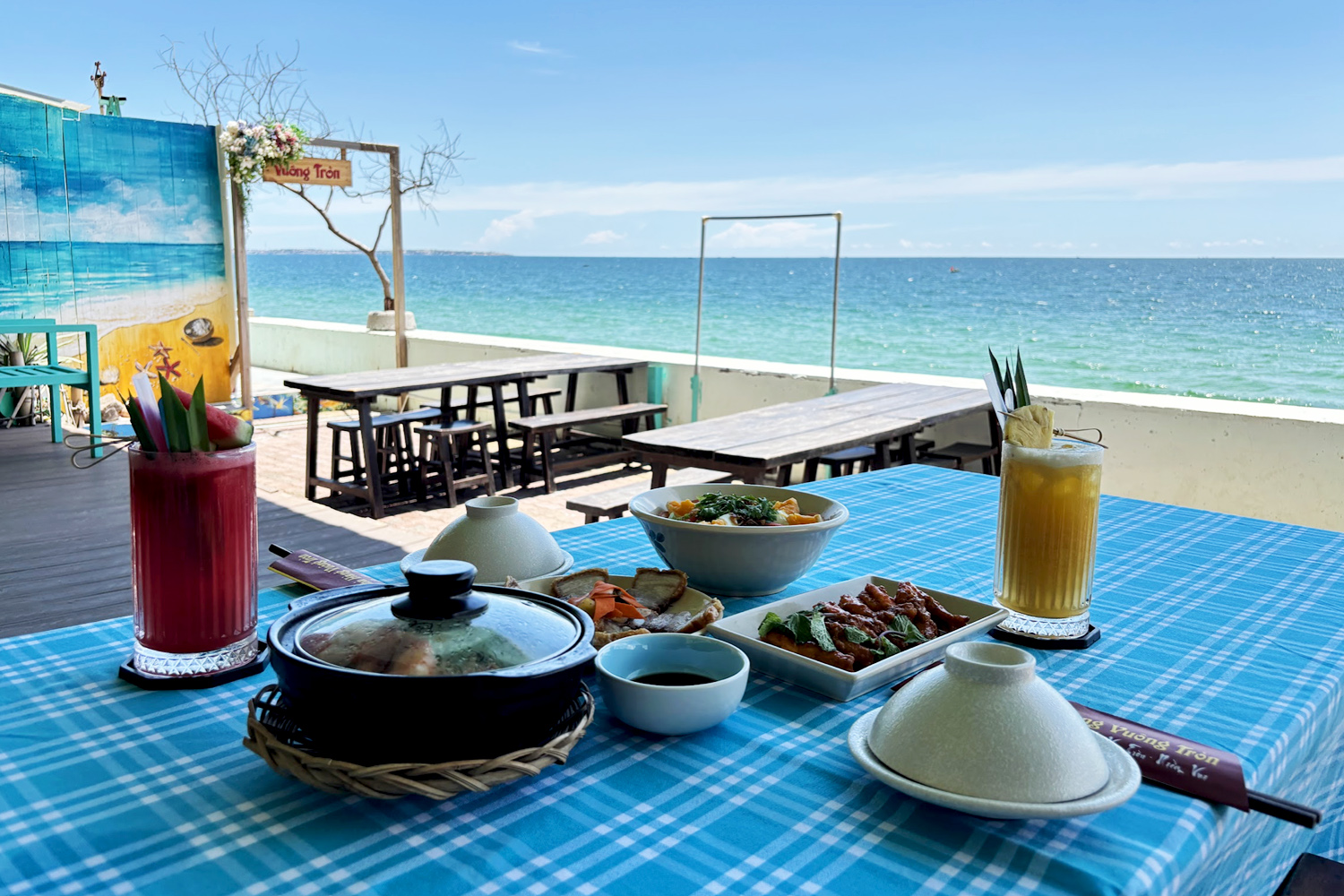 Hải sản cơm niêu mũi né