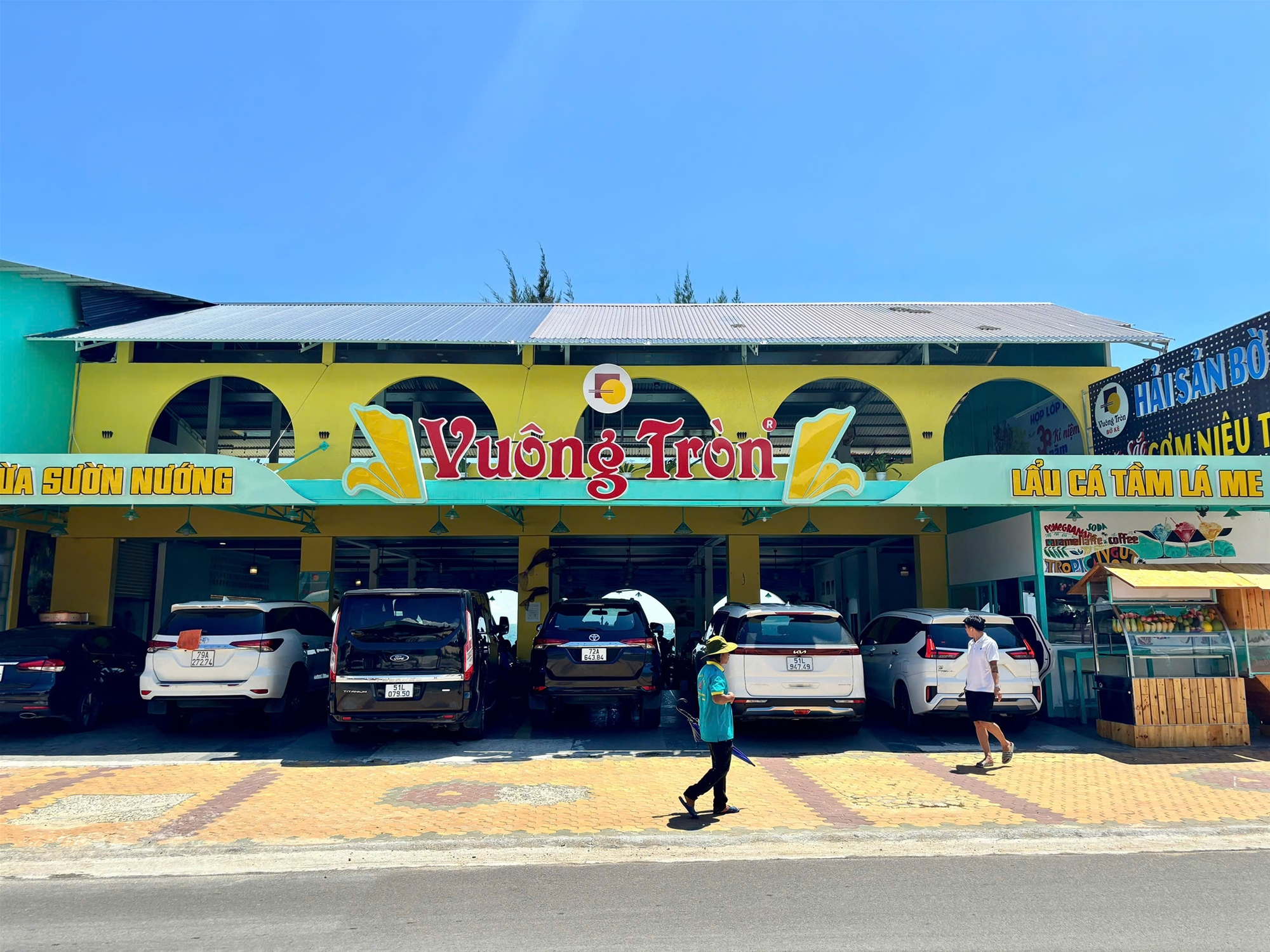 Nhà hàng Vuông Tròn Mũi Né – Nơi hương vị cơm niêu Việt hòa quyện cùng biển cả