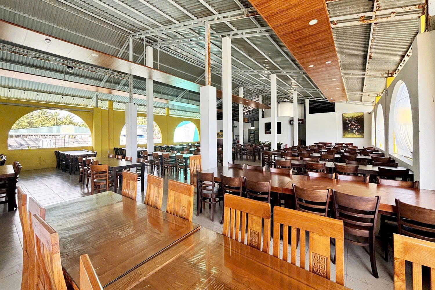 hải sản cơm niêu mũi né