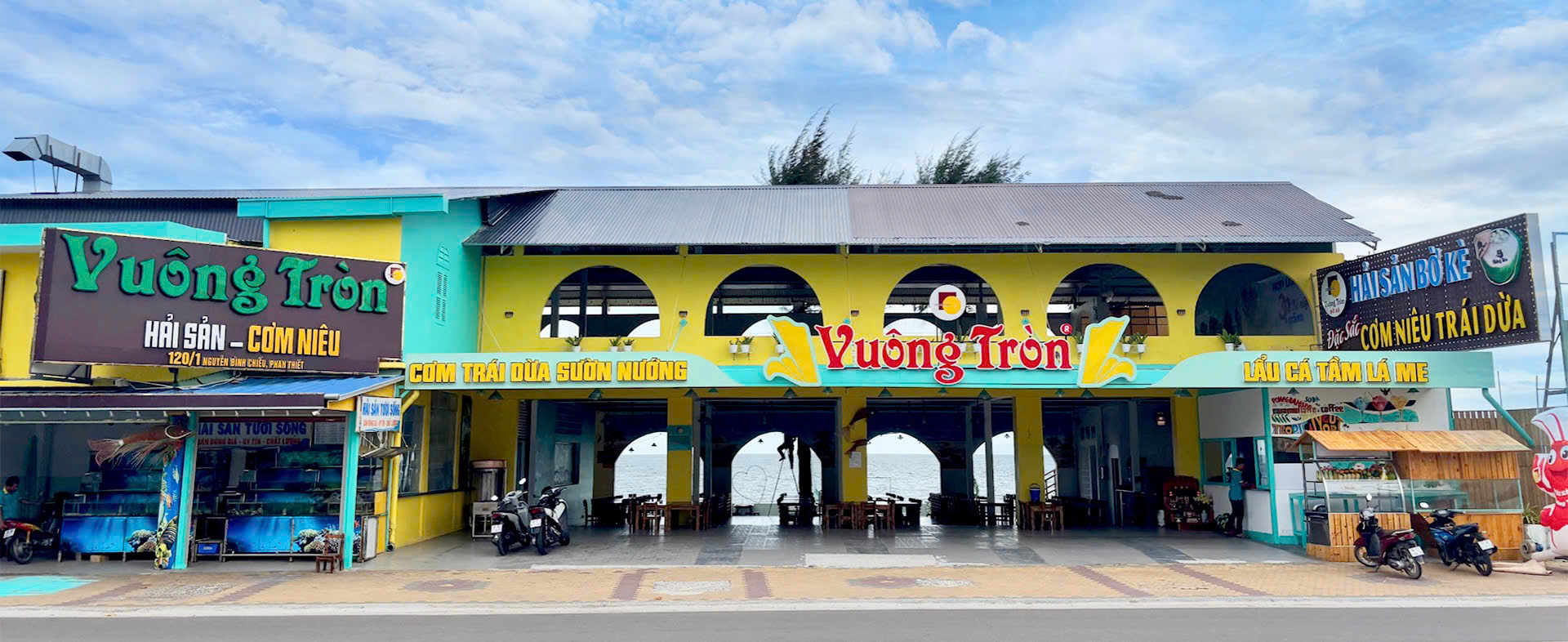 Hải sản cơm niêu mũi né Vuông Tròn